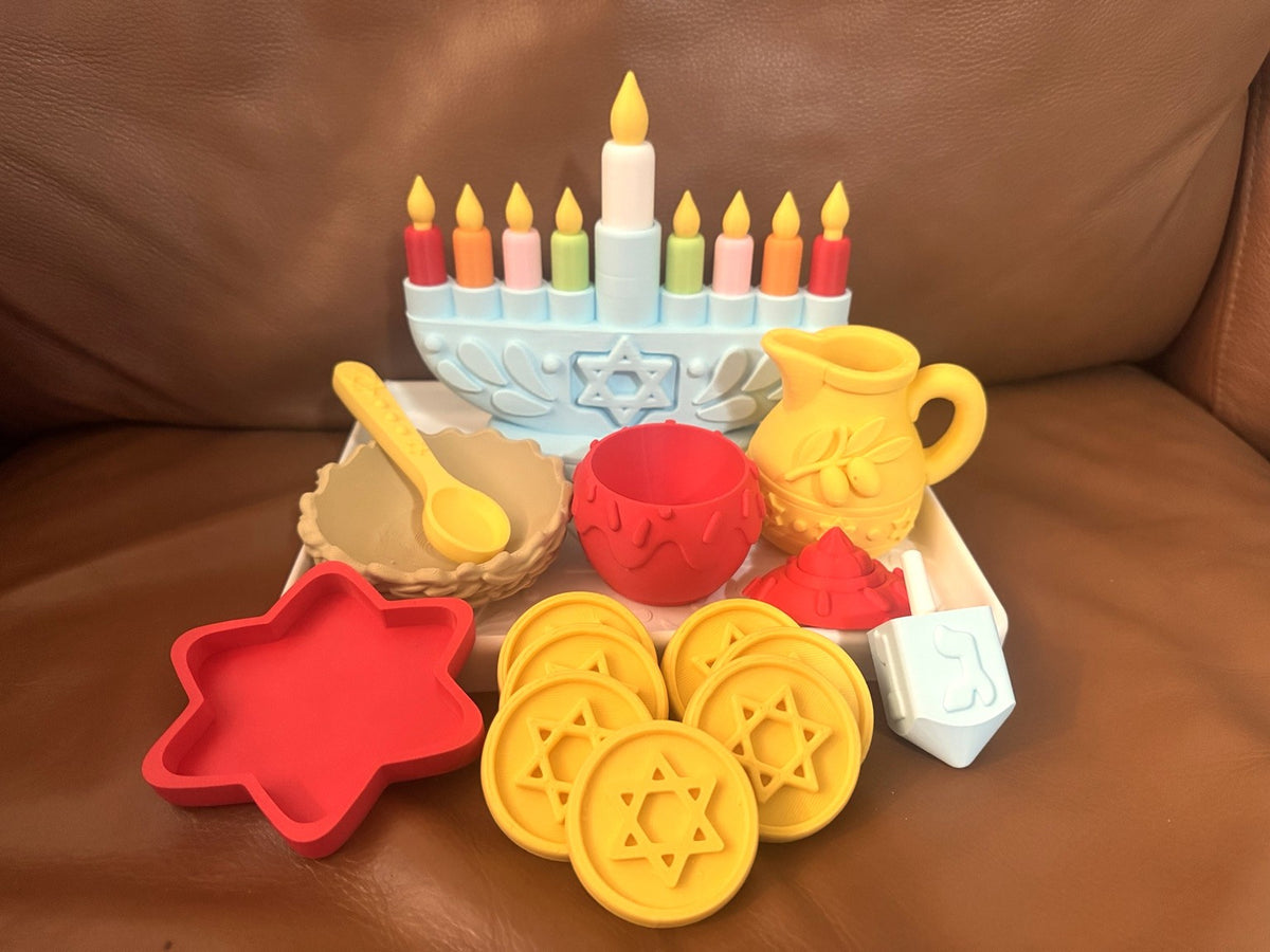Hannukah Pour and Play Set